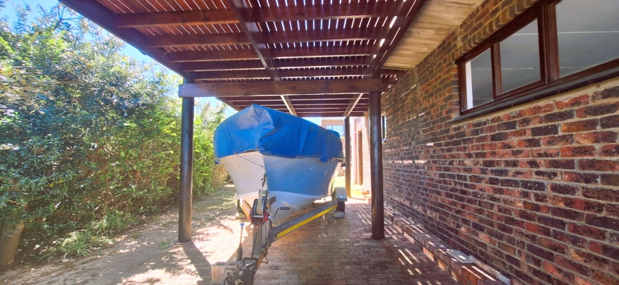 5 Bedroom Property for Sale in Witsand Western Cape